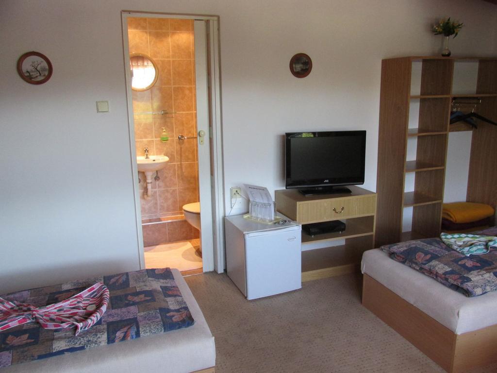 Pension U Vlasku Karlsbad Rum bild
